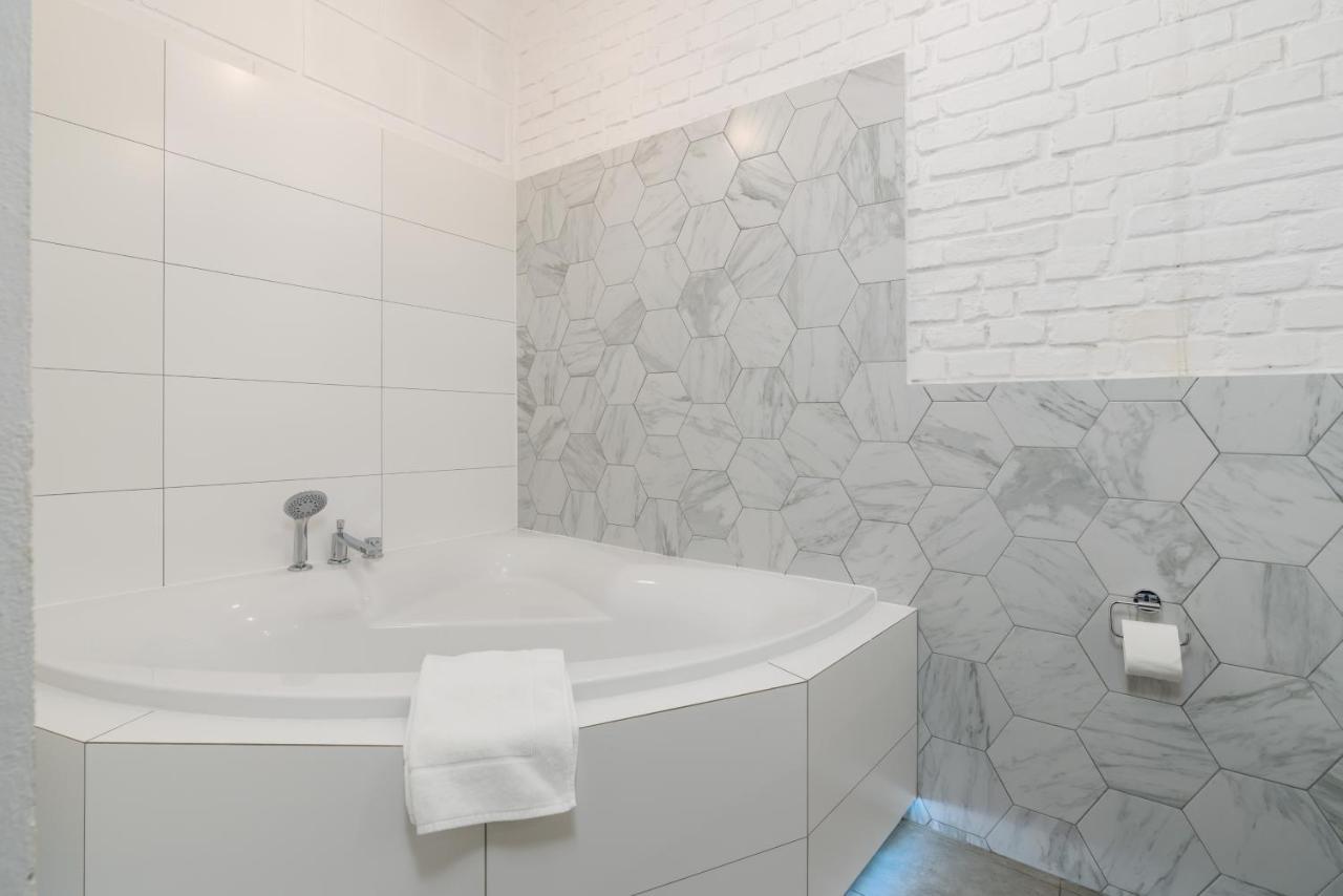 Underground Level Apartments Strzalowa By Renters Πόζναν Εξωτερικό φωτογραφία
