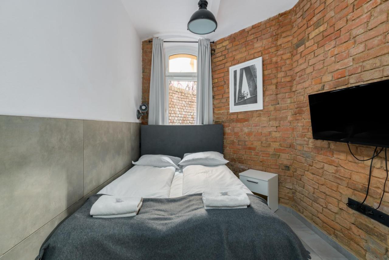 Underground Level Apartments Strzalowa By Renters Πόζναν Εξωτερικό φωτογραφία
